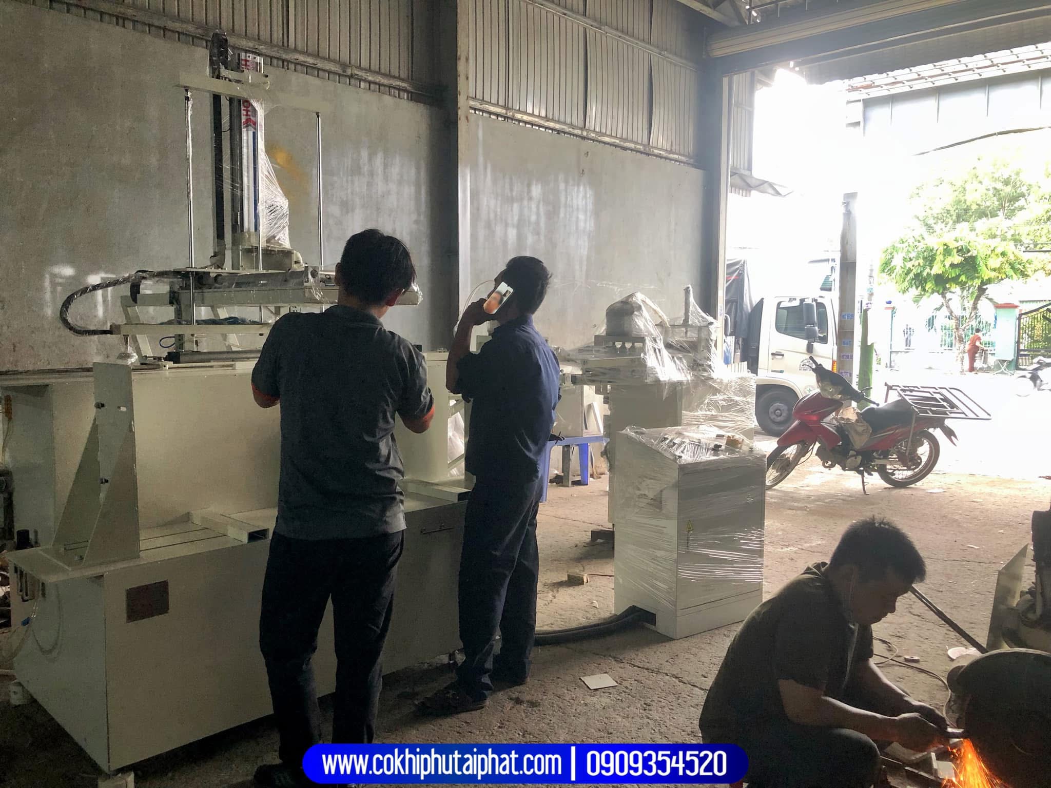 Lắp ráp và hoàn thiện máy tại xưởng